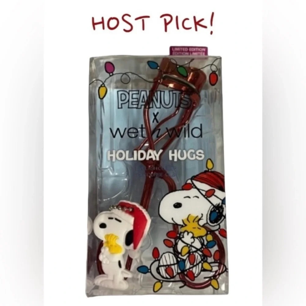 WET N WILD Ltd Edition Peanuts ‘Holiday Hugs’ Eyelash Curler Snoopy NEW NIP NWT